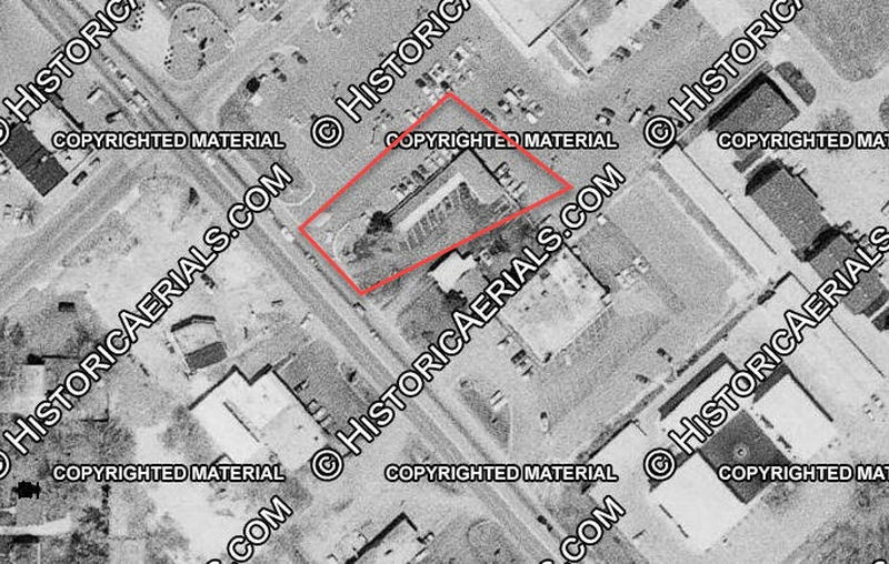 Causeway Motel (Causeway Garden, Drift On Inn) - 1977 Aerial (newer photo)